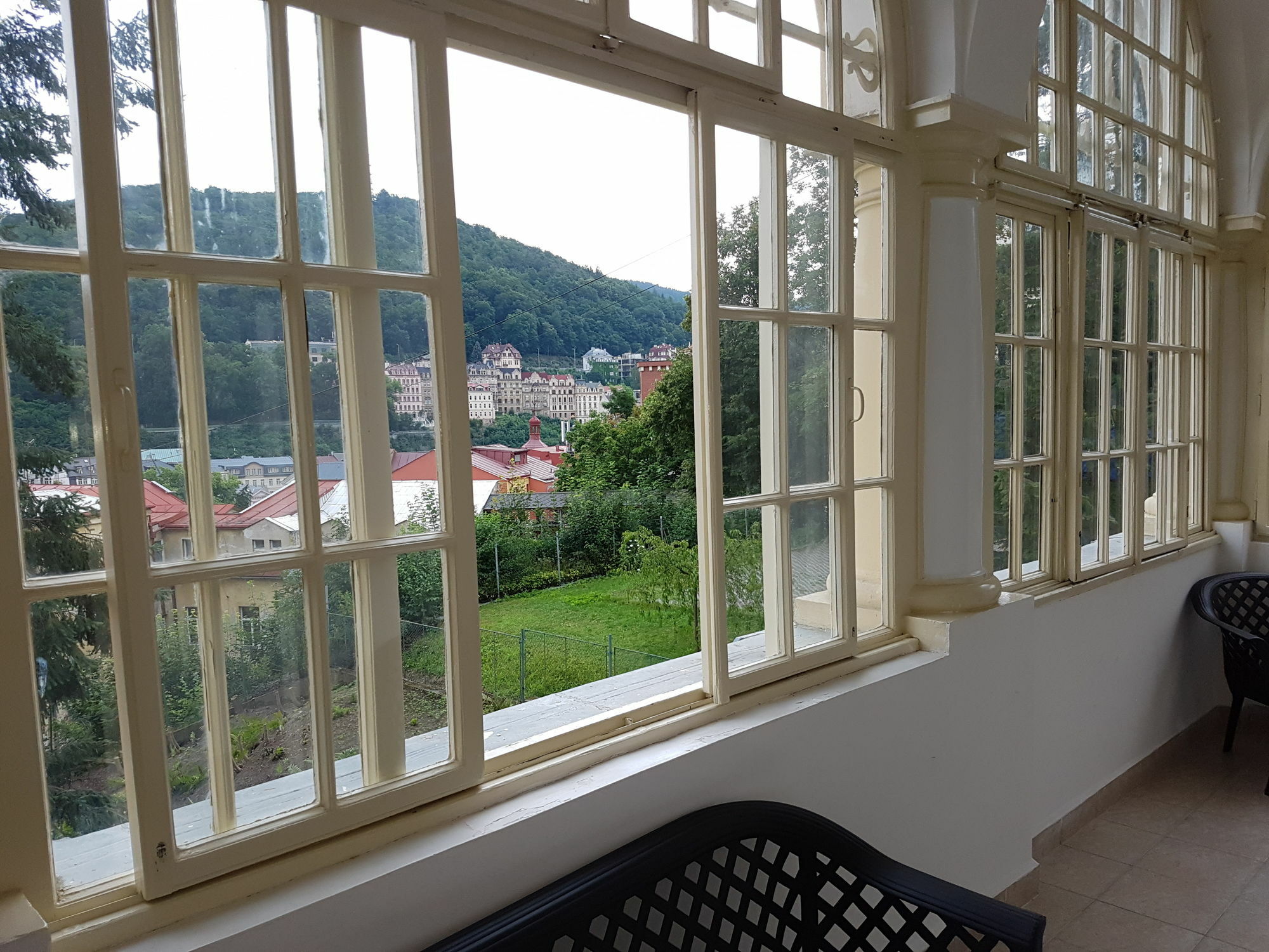 Villa Sofia Apartments Karlovy Vary Exterior photo